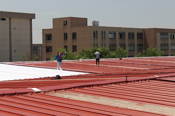 廠房彩鋼瓦屋面多久需要翻新一次?價格是多少? 廠房彩鋼瓦屋面多久需要翻新一次?價格是多少?